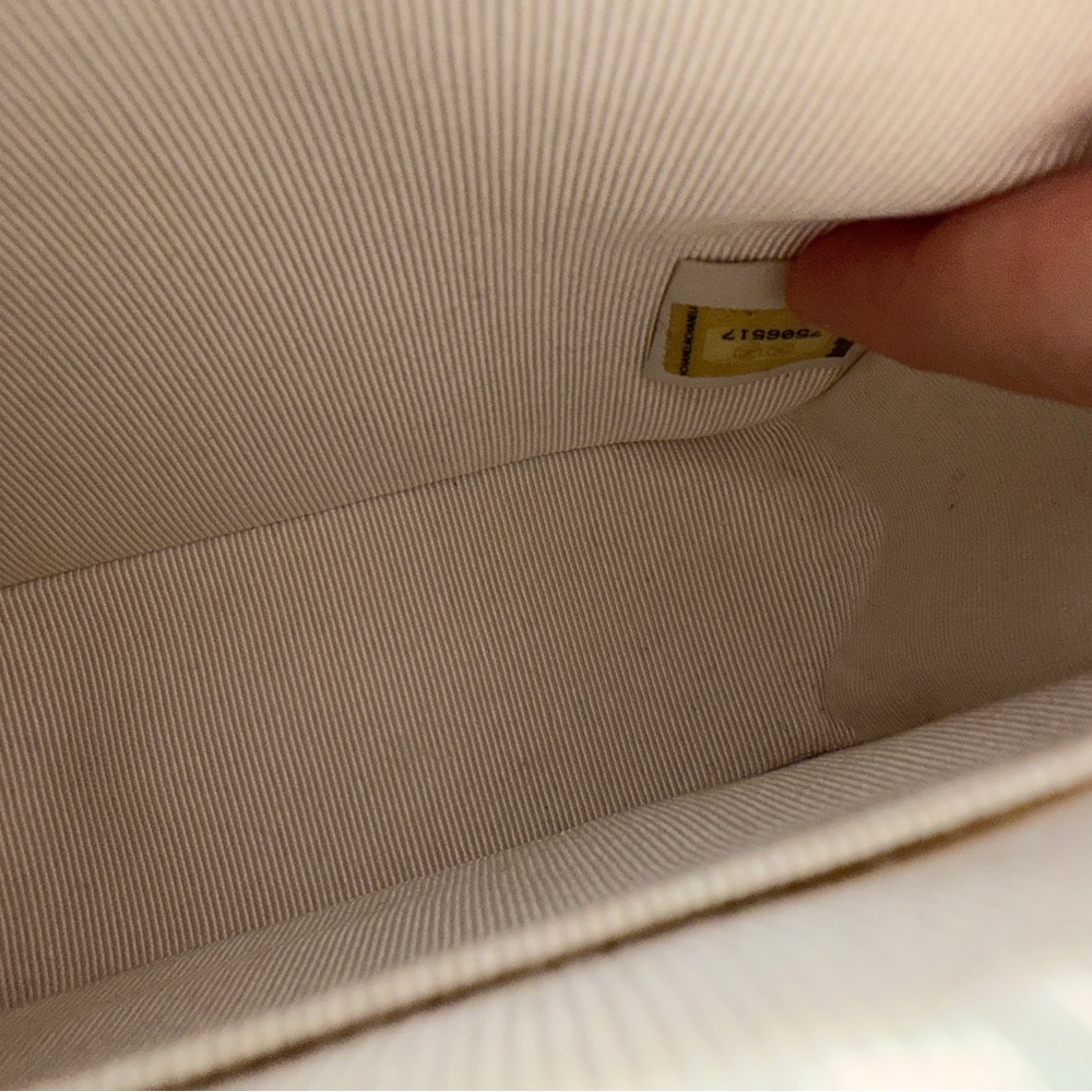 SOLD Chanel Vintage Surfline Flap Bag - Picture 14 of 15